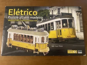 ELÉTRICO - PUZZLE 3D EM MADEIRA - WOODCRAFT CONSTRUCTION KIT